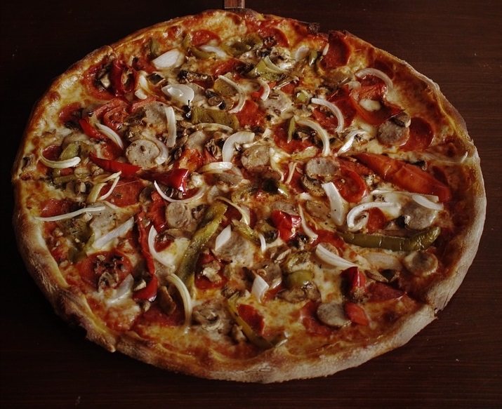 Enjoy a delicious meal from Casabianca Pizzeria today.